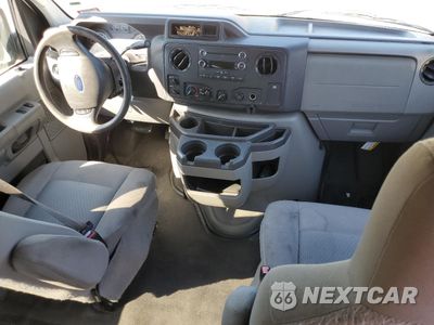Zdjęcie 8 z 13 samochodu: 2014 FORD ECONOLINE E350 SUPER DUTY WAGON VIN:1FBSS3BL7EDA97360 - miniatura