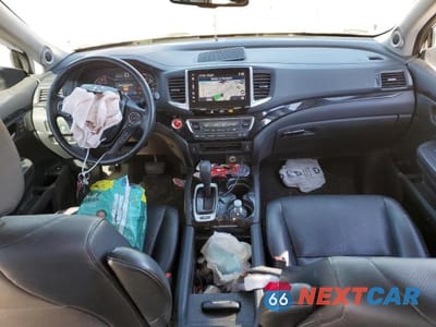 Zdjęcie 8 z 12 samochodu: 2017 HONDA RIDGELINE RTL VIN:5FPYK3F75HB027931 - miniatura