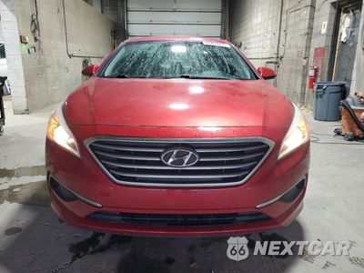 Piąte zdjęcie samochodu w środku: 2017 HYUNDAI SONATA SE VIN:5NPE24AF4HH471769 - miniatura