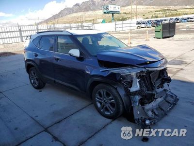 Czwarte zdjęcie samochodu z boku: 2021 KIA SELTOS S VIN:KNDEUCAA1M7202801 - miniatura