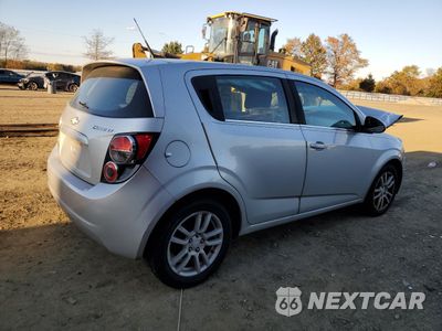 Trzecie zdjęcie samochodu z tyłu: 2013 CHEVROLET SONIC LT VIN:1G1JC6SG5D4129822 - miniatura