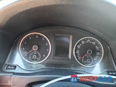 Zdjęcie 9 z 13 samochodu: 2015 VOLKSWAGEN TIGUAN S VIN:WVGAV7AX3FW551857 - miniatura