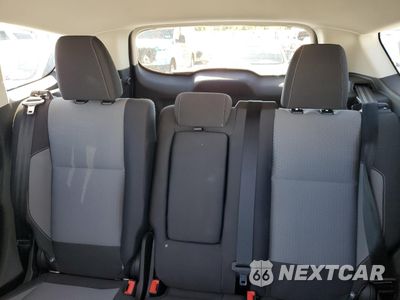 Zdjęcie 10 z 14 samochodu: 2018 FORD ESCAPE SE VIN:1FMCU9GD4JUA81475 - miniatura
