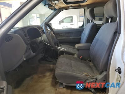 Zdjęcie 7 z 12 samochodu: 1999 NISSAN FRONTIER KING CAB XE VIN:1N6ED26Y4XC345475 - miniatura