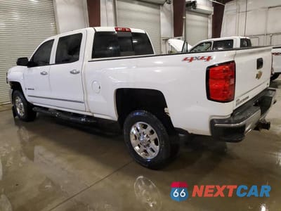 Drugie zdjęcie samochodu z przodu: 2015 CHEVROLET SILVERADO K2500 HEAVY DUTY LTZ VIN:1GC1KWEG2FF178943 - miniatura