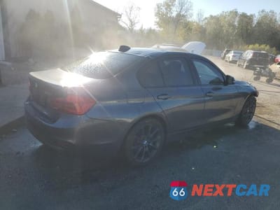 Trzecie zdjęcie samochodu z tyłu: 2017 BMW 320 I VIN:WBA8A9C56HK620506 - miniatura