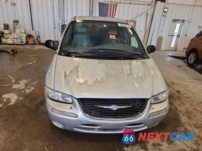 Piąte zdjęcie samochodu w środku: 2000 CHRYSLER TOWN & COUNTRY LX VIN:1C4GP44G9YB794635 - miniatura