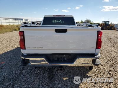 Zdjęcie 6 z 12 samochodu: 2021 CHEVROLET SILVERADO K3500 LT VIN:1GC4YTEYXMF173425 - miniatura