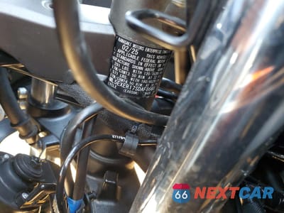 Zdjęcie 9 z 10 samochodu: 2025 KAWASAKI EX650 R VIN:ML5EXER17SDAF8668 - miniatura