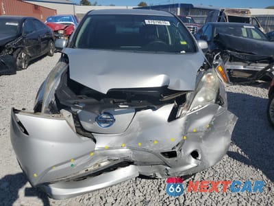 Piąte zdjęcie samochodu w środku: 2015 NISSAN LEAF S VIN:1N4AZ0CP0FC333458 - miniatura