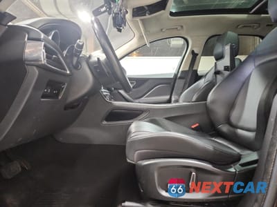 Zdjęcie 7 z 14 samochodu: 2020 JAGUAR F-PACE VIN:SADCS2FXXLA646575 - miniatura