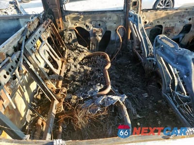 Zdjęcie 10 z 11 samochodu: 2016 CHEVROLET SILVERADO K1500 LT VIN:3GCUKREC1GG141085 - miniatura