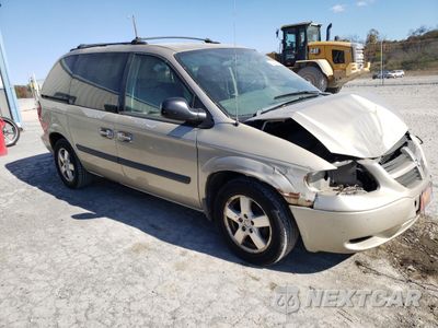 Czwarte zdjęcie samochodu z boku: 2005 DODGE CARAVAN SXT VIN:1D4GP45R65B112244 - miniatura