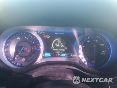 Zdjęcie 9 z 12 samochodu: 2018 CHRYSLER 300 S VIN:2C3CCABG6JH159983 - miniatura