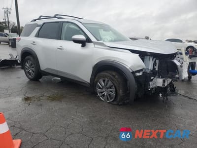Czwarte zdjęcie samochodu z boku: 2025 NISSAN PATHFINDER SV VIN:5N1DR3BA2SC296814 - miniatura