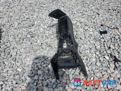 Zdjęcie 12 z 13 samochodu: 2023 BMW 330XE VIN:3MW39FS05P8D49803 - miniatura