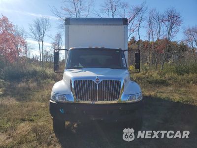 Piąte zdjęcie samochodu w środku: 2016 INTERNATIONAL 4000 4300 - SEMI TRUCK VIN:1HTMMMML7GH219943 - miniatura
