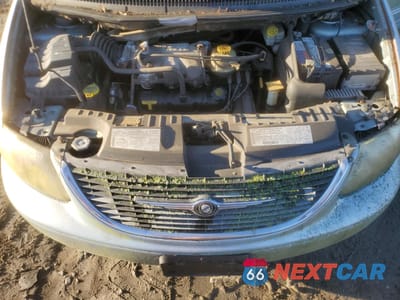 Zdjęcie 12 z 13 samochodu: 2001 CHRYSLER TOWN & COUNTRY LIMITED VIN:2C8GP64L11R208539 - miniatura