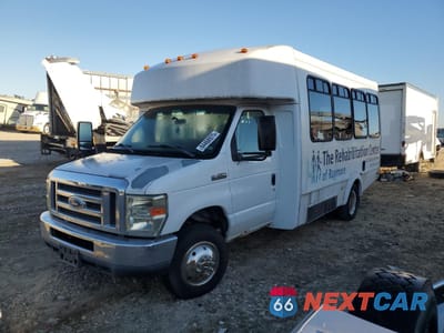 Drugie zdjęcie samochodu z przodu: 2009 FORD ECONOLINE E350 SUPER DUTY CUTAWAY VAN VIN:1FDEE35S39DA03270 - miniatura