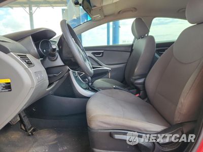 Zdjęcie 7 z 13 samochodu: 2014 HYUNDAI ELANTRA SE VIN:5NPDH4AEXEH534922 - miniatura