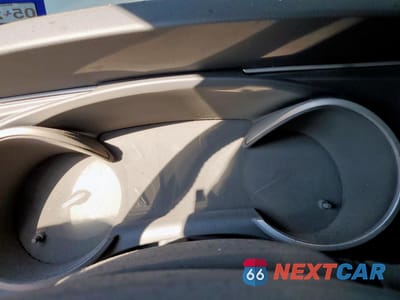 Zdjęcie 9 z 13 samochodu: 2019 TOYOTA SEQUOIA SR5 VIN:5TDZY5G14KS073996 - miniatura