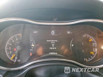 Zdjęcie 9 z 15 samochodu: 2019 JEEP GRAND CHEROKEE LAREDO VIN:1C4RJEAG9KC530532 - miniatura