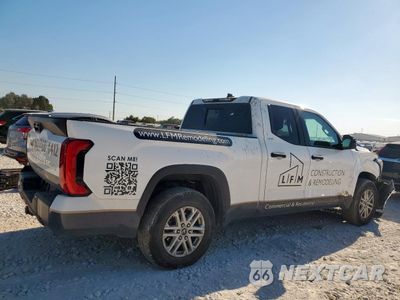Trzecie zdjęcie samochodu z tyłu: 2023 TOYOTA TUNDRA DOUBLE CAB SR VIN:5TFLA5AA2PX028009 - miniatura