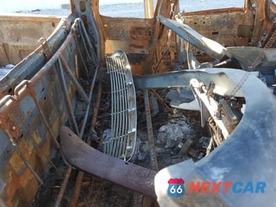 Zdjęcie 10 z 11 samochodu: 2001 GMC NEW SIERRA K1500 VIN:2GTEK19T311389189 - miniatura