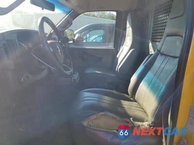 Zdjęcie 7 z 12 samochodu: 2019 CHEVROLET EXPRESS G2500 VIN:1GCWGAFP4K1335825 - miniatura
