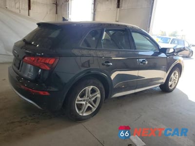 Trzecie zdjęcie samochodu z tyłu: 2018 AUDI Q5 PREMIUM VIN:WA1ANAFY3J2001779 - miniatura