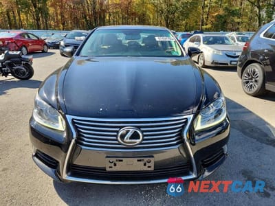 Piąte zdjęcie samochodu w środku: 2014 LEXUS LS 460 VIN:JTHCL5EF9E5021713 - miniatura