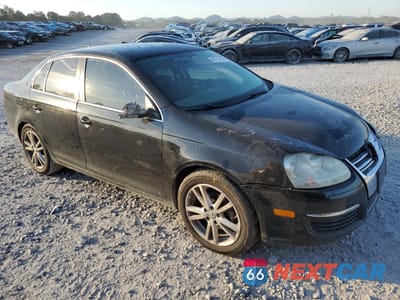 Czwarte zdjęcie samochodu z boku: 2007 VOLKSWAGEN JETTA 2.5 OPTION PACKAGE 1 VIN:3VWRF71KX7M030917 - miniatura