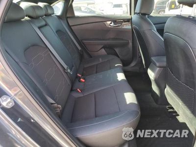 Zdjęcie 10 z 12 samochodu: 2024 KIA FORTE GT LINE VIN:3KPF54AD9RE759643 - miniatura