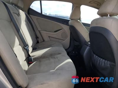 Zdjęcie 10 z 11 samochodu: 2015 KIA OPTIMA LX VIN:5XXGM4A7XFG477208 - miniatura