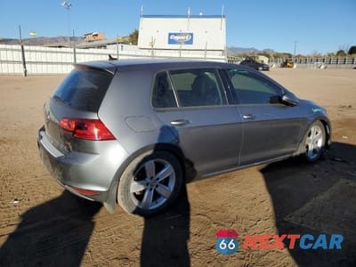 Trzecie zdjęcie samochodu z tyłu: 2017 VOLKSWAGEN GOLF S VIN:3VW217AU5HM038071 - miniatura