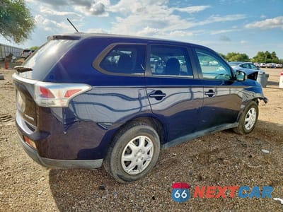 Trzecie zdjęcie samochodu z tyłu: 2014 MITSUBISHI OUTLANDER ES VIN:JA4AD2A37EZ015282 - miniatura