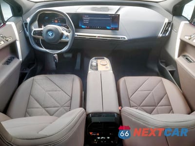 Zdjęcie 8 z 15 samochodu: 2024 BMW IX XDRIVE50 VIN:WB523CF08RCN04652 - miniatura