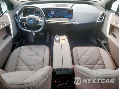 Zdjęcie 8 z 15 samochodu: 2024 BMW IX XDRIVE50 VIN:WB523CF08RCN04652 - miniatura