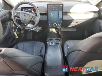 Zdjęcie 8 z 13 samochodu: 2023 FORD MUSTANG MACH-E PREMIUM VIN:3FMTK3SU8PMB06336 - miniatura