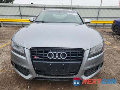Piąte zdjęcie samochodu w środku: 2011 AUDI S5 PRESTIGE VIN:WAUVVAFRXBA062227 - miniatura