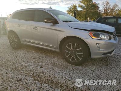 Czwarte zdjęcie samochodu z boku: 2017 VOLVO XC60 T6 DYNAMIC VIN:YV449MRR0H2204469 - miniatura