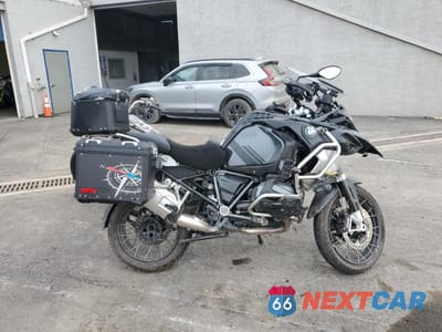 2022 BMW R 1250 GS ADVENTURE WB10M1309N6G04446 - główne zdjęcie licytacji z USA - miniatura