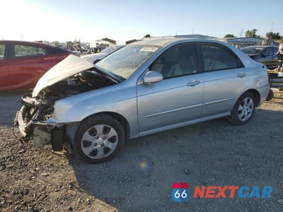 2004 KIA SPECTRA LX KNAFE121145031089 - główne zdjęcie licytacji z USA - miniatura