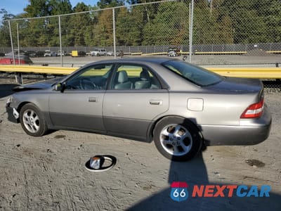 Drugie zdjęcie samochodu z przodu: 2000 LEXUS ES 300 VIN:JT8BF28G2Y0242903 - miniatura