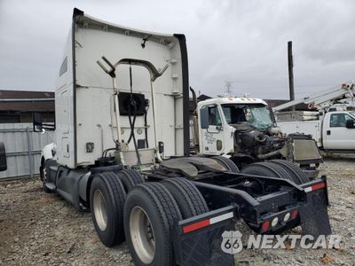 Piąte zdjęcie samochodu w środku: 2020 KENWORTH T680 SEMI TRUCK VIN:1XKYD49X7LJ311488 - miniatura