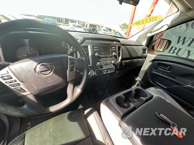 Zdjęcie 9 z 15 samochodu: 2017 NISSAN TITAN S VIN:1N6AA1R73HN558184 - miniatura