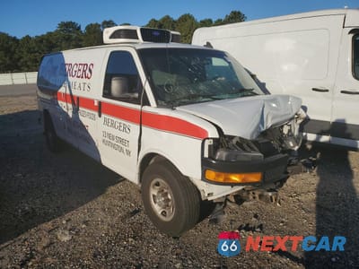 Czwarte zdjęcie samochodu z boku: 2018 CHEVROLET EXPRESS G3 - DELIVERY VAN VIN:1GCZGHFG5J1221305 - miniatura
