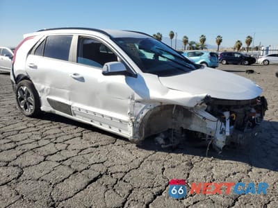 Czwarte zdjęcie samochodu z boku: 2024 KIA NIRO WIND VIN:KNDCR3L16R5110463 - miniatura