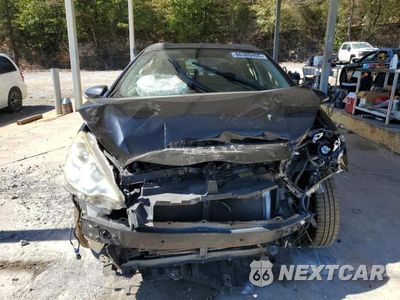 Piąte zdjęcie samochodu w środku: 2013 TOYOTA PRIUS C VIN:JTDKDTB36D1542029 - miniatura