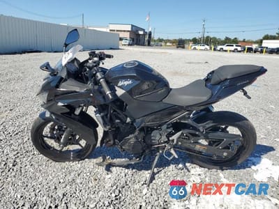 Trzecie zdjęcie samochodu z tyłu: 2018 KAWASAKI EX400 VIN:JKAEXKG13JDA04711 - miniatura